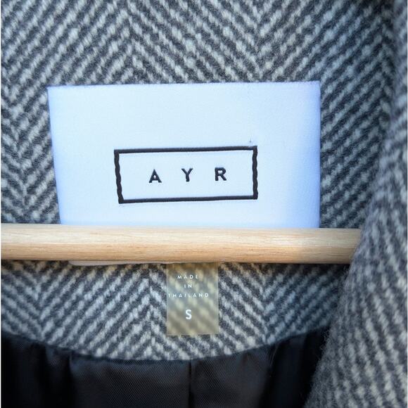 AYR Lunar Wool/Cashmere Tweed Wrap Belt Jacket In Light Grey Herringbone, size S - Picture 4 of 10